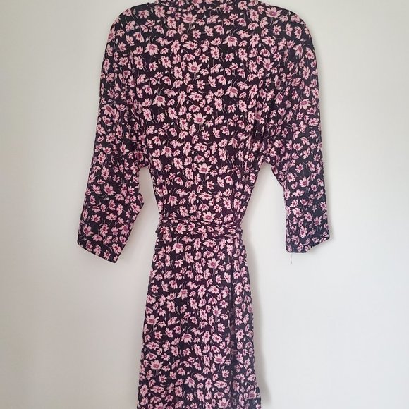 Lingerie Set Robe & Chemise Ditzy Pink Floral on Black Lace Detail Loungey Comfy - Picture 9 of 10